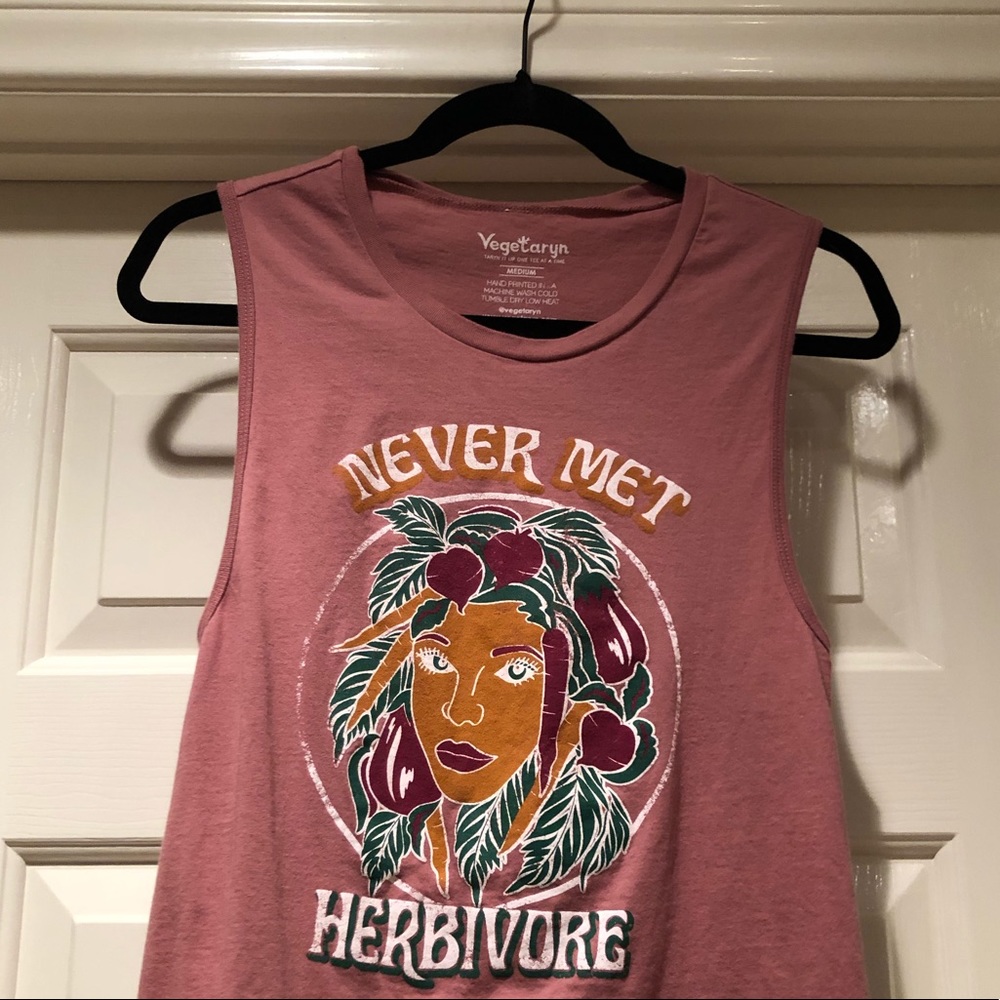 Muscle Tank - Picture 2 of 4
